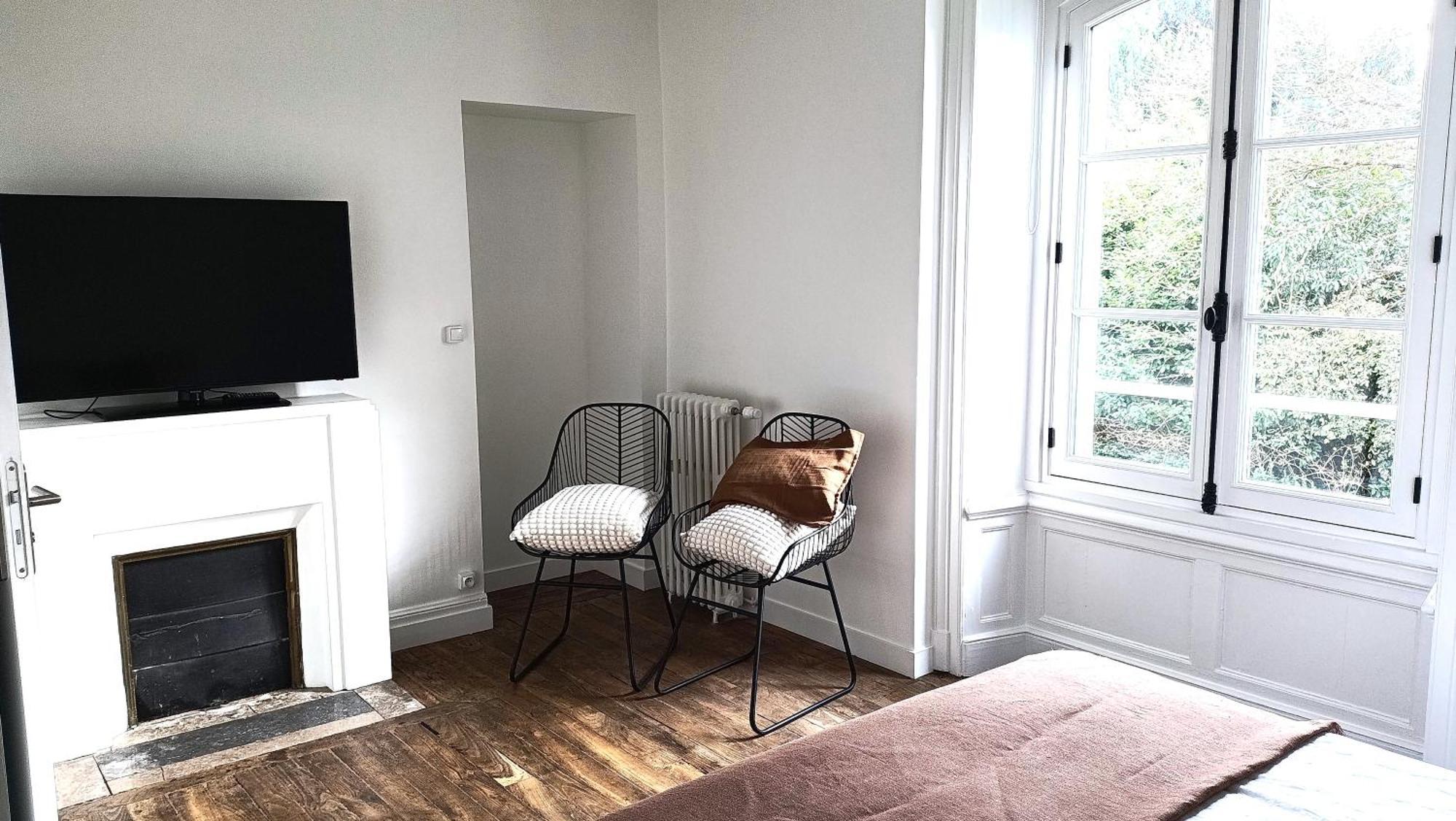 Kastellren - Rennes - Grand Parking Prive Bed & Breakfast エクステリア 写真